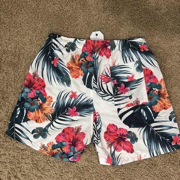 Vacancy Co. Men’s Floral Swim Trunks – Size M – Tropical Print – NWT - Picture 5 of 9